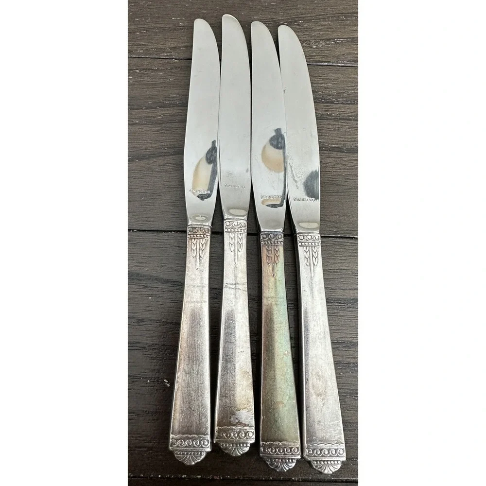 4 Oneida LTD 1881 Rogers Stainless Knives--